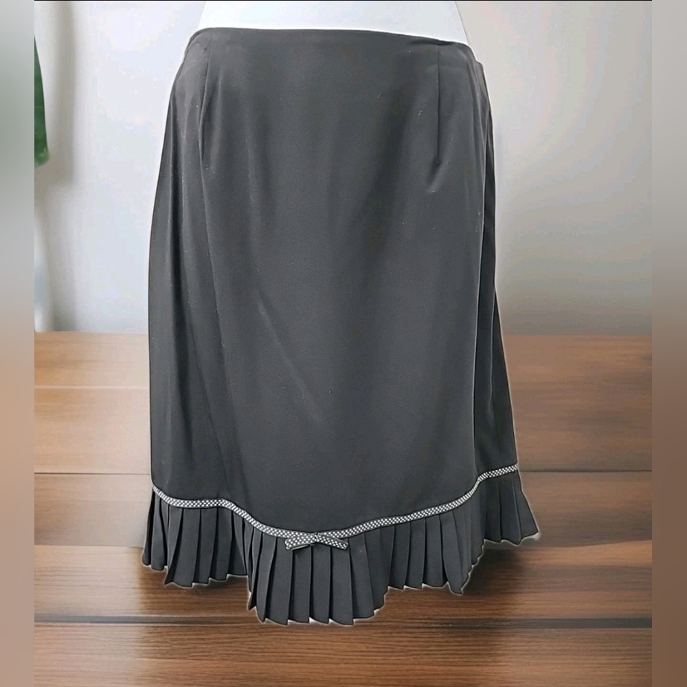 #59 Larry Levine Black Stretch Skirt A-Line Pleated Hem Polkadot Bow Size 10